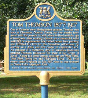 Tom Thomson historical plaque. Photo by Gus Zylstra